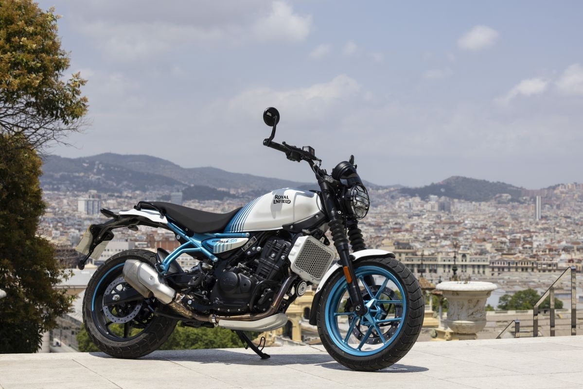 Royal Enfield Guerrilla 450: l'abbiamo provata ed è una gran bella moto